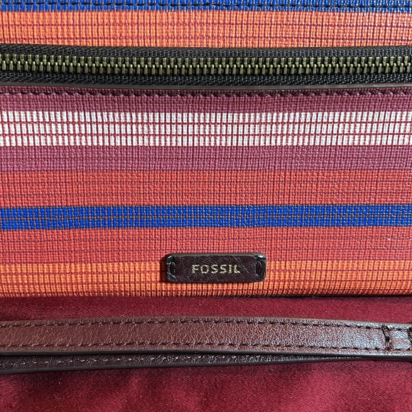 Multi Colored Fossil Wallet-EUC - Picture 2 of 8
